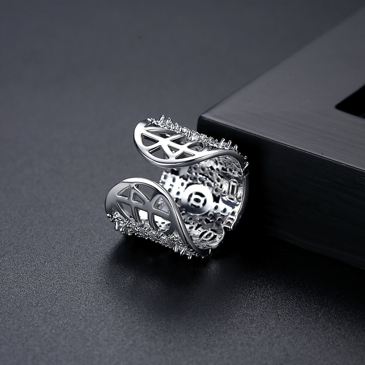 European and American Exaggerated Ring 3A Zircon Micro Inlaid Heavy Industry Luxury Open Women's Ring Handicraft Women's New Style