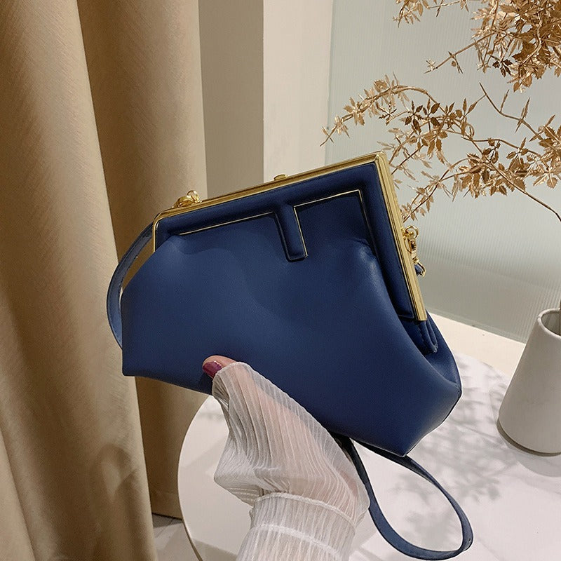 Simple small fragrant cloud bag texture new fashion fashion solid color clip bag shoulder bag crossbody bag